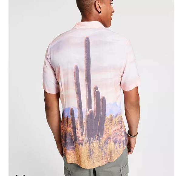 GUESS Cactus Southwest Print Men’s XL Slim Fit Short Sleeve Button Up Shirt NEW - Picture 2 of 4